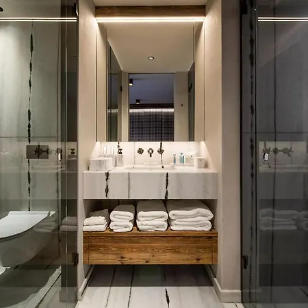 Chalet Mooserweg シャレー サンクト・アントン・アム・アールベルク